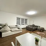公寓 Gemuetliches Dg-apartment In Weissenthurm, 4 Weissenthurm