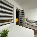 Gemuetliches Dg-apartment In Weissenthurm, 4 * Weissenthurm
