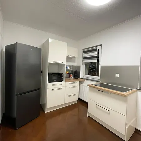 Gemuetliches Dg-apartment In Weissenthurm, 4