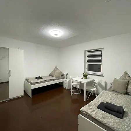 Gemuetliches Dg-apartment In Weissenthurm, 4 *