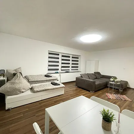 Апартаменты Gemuetliches Dg-apartment In Weissenthurm, 4 Weissenthurm