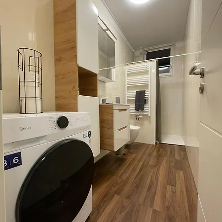 Διαμέρισμα Gemuetliches Dg-apartment In Weissenthurm, 4