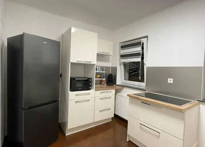 דירה Gemuetliches Dg-apartment In Weissenthurm, 4 *