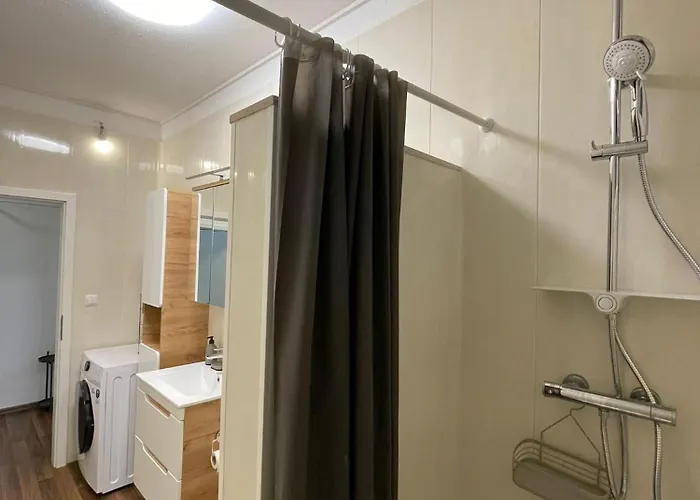 Gemuetliches Dg-apartment In Weissenthurm, 4 * Weissenthurm