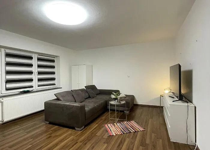 Gemuetliches Dg-apartment In Weissenthurm, 4 דירה *